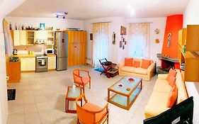 Heaven'S Door- Siviri Maisonette